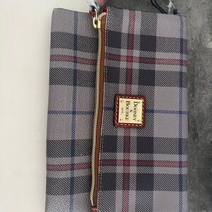 Cute Dooney small crossbody Wallet on a Chain NWT pretty